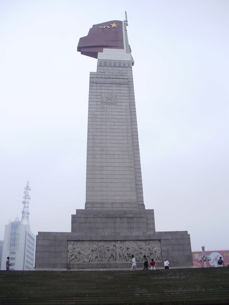 八一广场.jpg