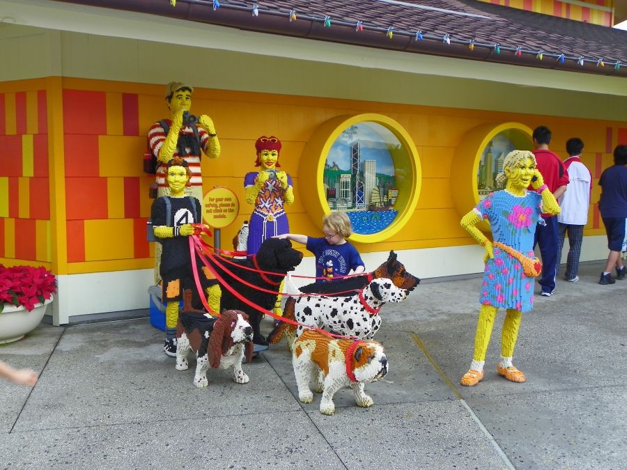 downtown disney里的lego店