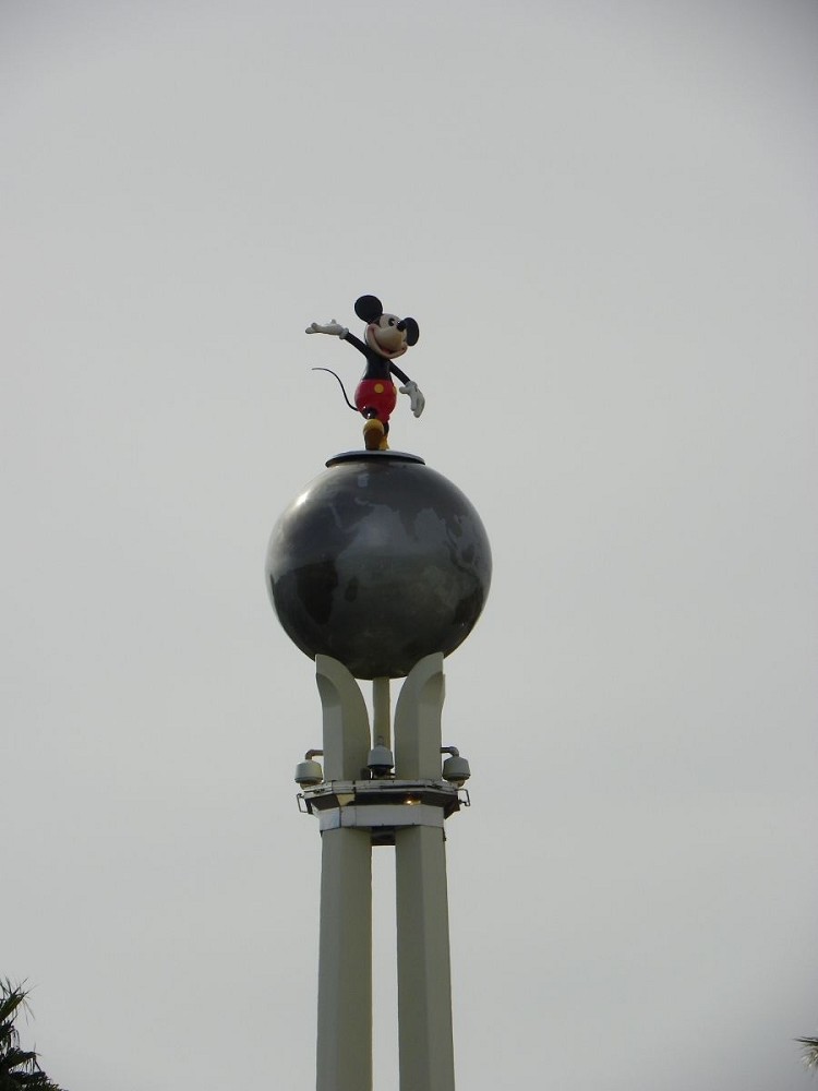disney studio的标志米老鼠