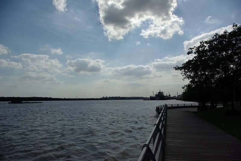SG107099a.jpg