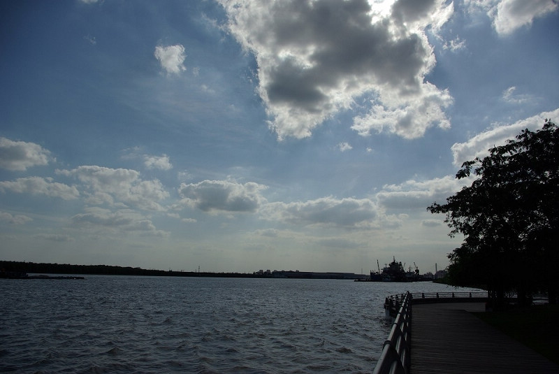 SG107098a.jpg